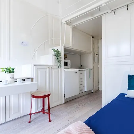Appartement Joivy Lovely For 2 With Balcony Near Duomo Milan