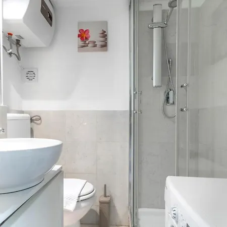 Joivy Lovely For 2 With Balcony Near Duomo Appartement