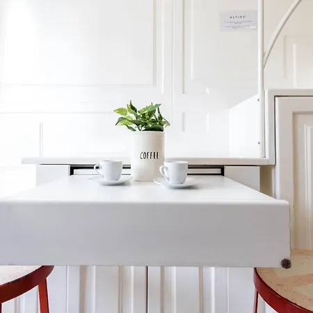 Joivy Lovely For 2 With Balcony Near Duomo Appartement
