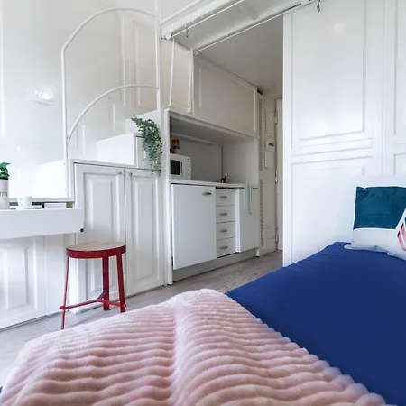 Appartement Joivy Lovely For 2 With Balcony Near Duomo *