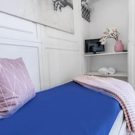 Joivy Lovely For 2 With Balcony Near Duomo Appartement *