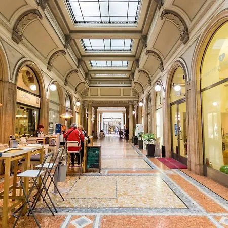 Apartment Joivy Lovely For 2 With Balcony Near Duomo Mailand